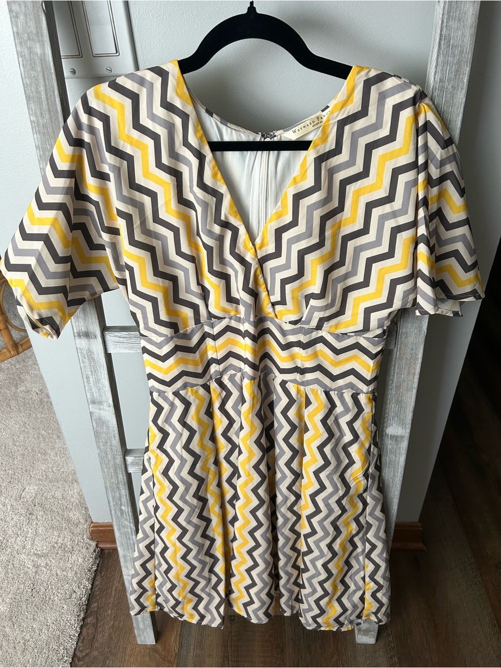 eshakti Chevron V-Neck Midi Dress in Yellow, Gray, and White